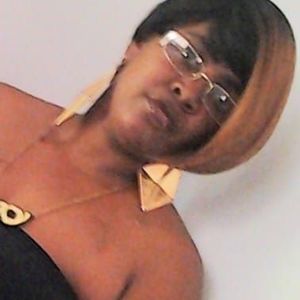 Meet your Posher, Camila